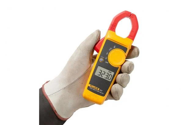 Fluke 323 True RMS Clamp Meter - Image 3